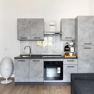 https://la-dimora-degli-asinelli.emilia-romagnahotels.net