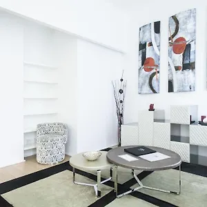 https://charming-home-near-duomo.it-lombardy.com